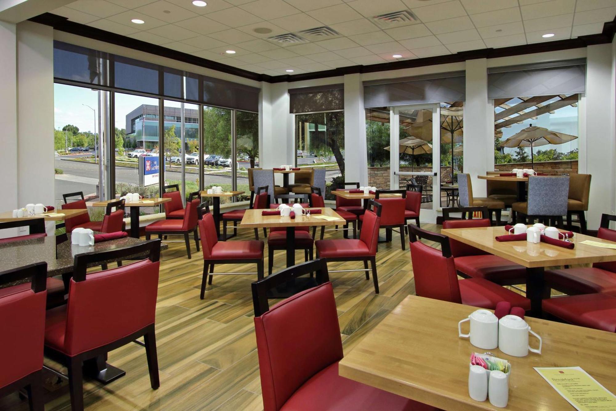 סנטה רוזה Hilton Garden Inn Sonoma County Airport מראה חיצוני תמונה